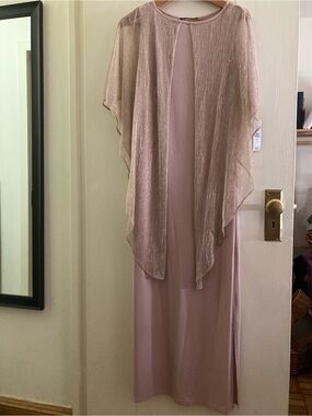 New Peachy Tan Lightweight Full Length Gown, Size 8